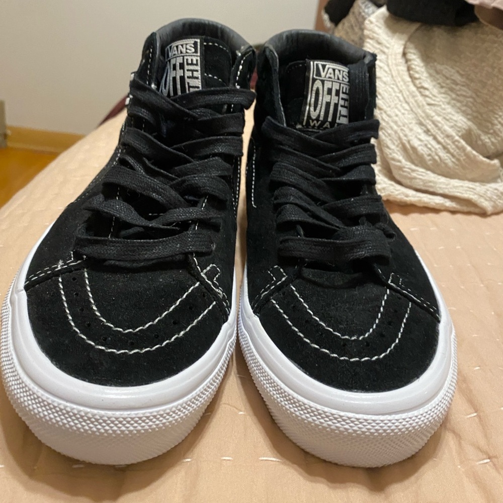 Vans Skate Sk8 Hi VCU Essential Black. Worn once